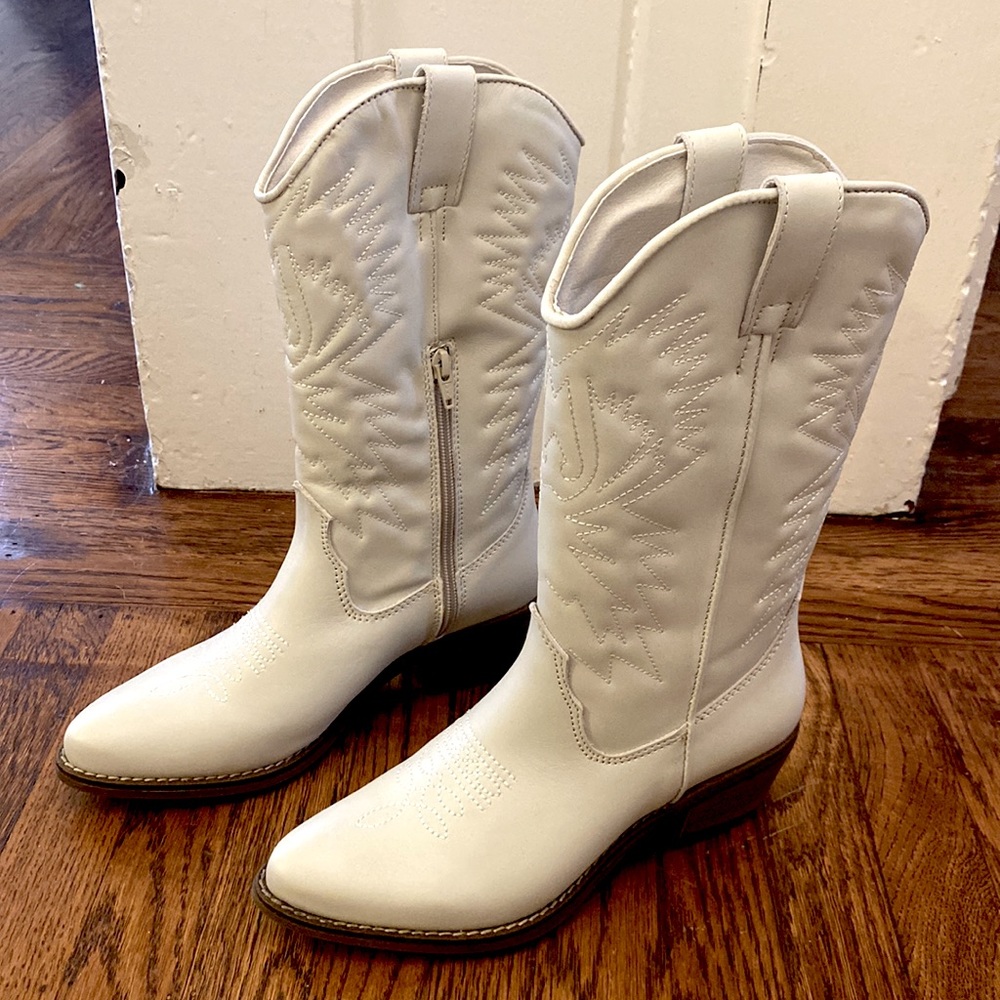 White Steve Madden Cowboy Boots
